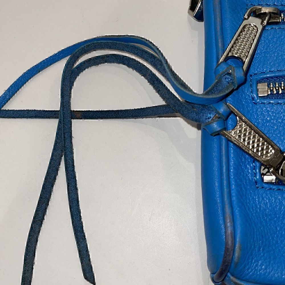 BLUE REBECCA MINKOFF BLUE CROSSBODY PURSE Preloved - Picture 2 of 12